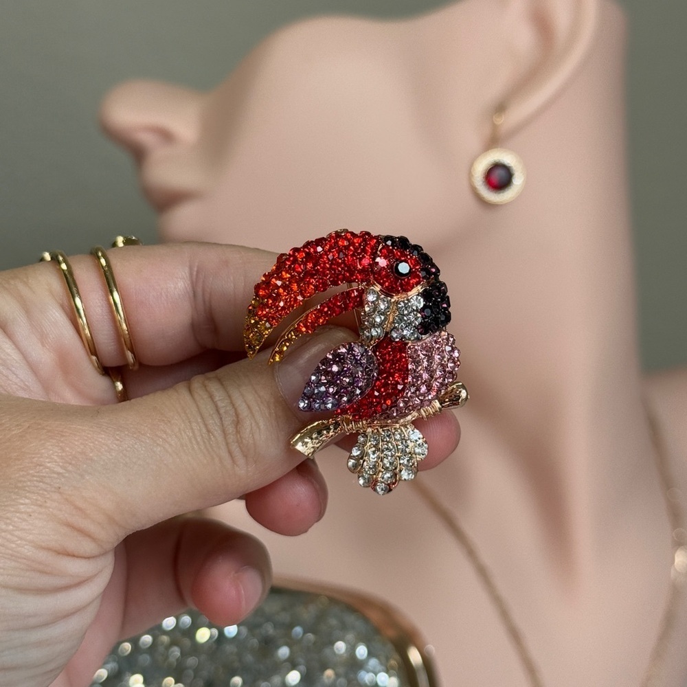 Chic Colorful Toucan Bird Brooch - Picture 4 of 6